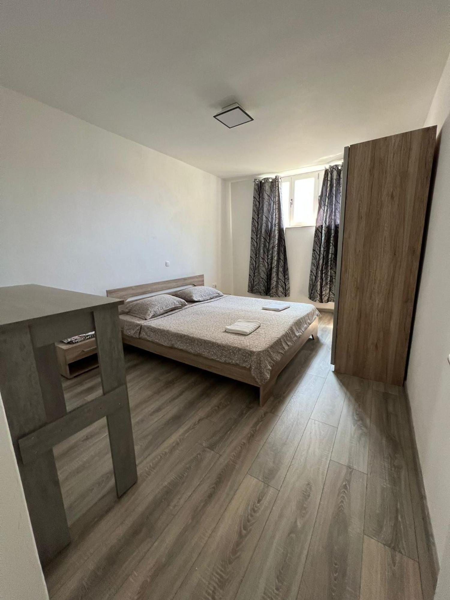 Centrum Apartment Makarska Exterior photo