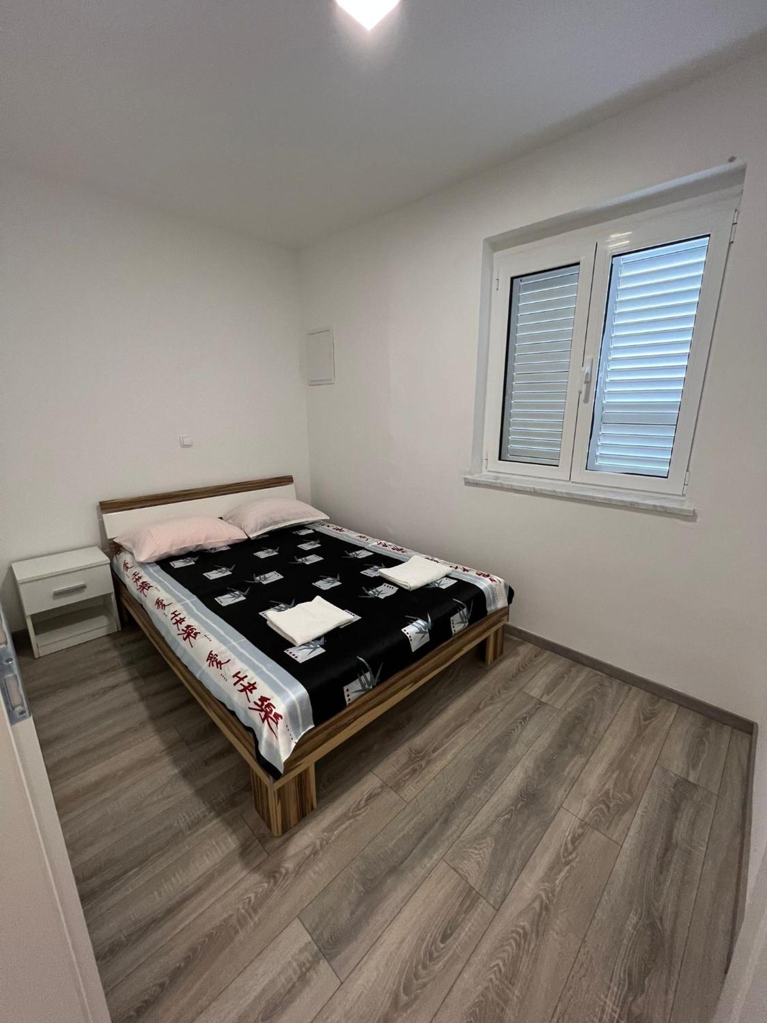 Centrum Apartment Makarska Exterior photo