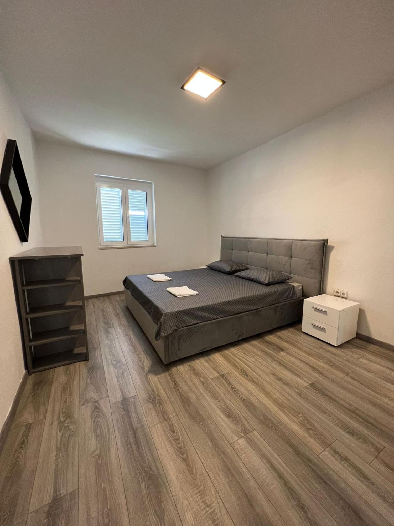 Centrum Apartment Makarska Exterior photo